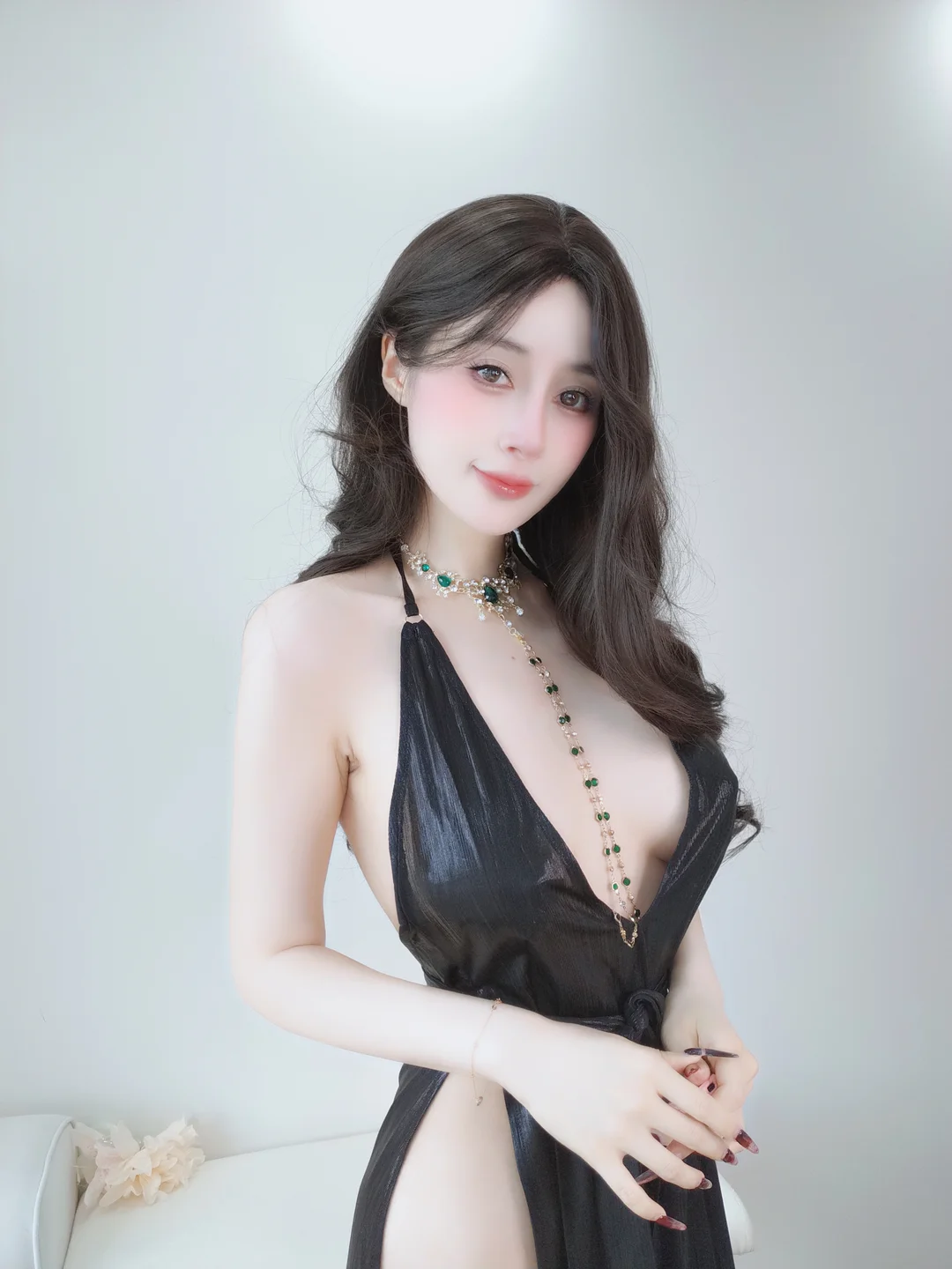 白银81 - 自摄Vol.103 黑丝礼裙 [122P,8V-1.92GB] tg@simisebaisi 【丝足阁】001.webp